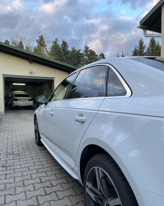 Audi A4 cena 99500 przebieg: 102500, rok produkcji 2016 z Biłgoraj małe 172